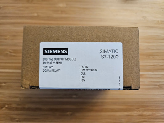 Siemens  6ES7 222-1HF32-0XB0 SM1222 DQ 8 x RELAY 6ES7222-1HF32-0XB0